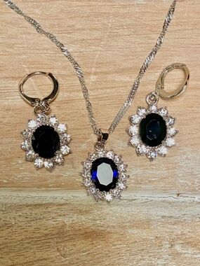 925 Sterling Silver Necklace and Earring Set with Dark Blue Oval Crystals